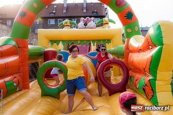 Zdjęcie w galerii na portalu naszraciborz.pl: Rodzinnie na festynie przy Londzina wiadomości z regionu