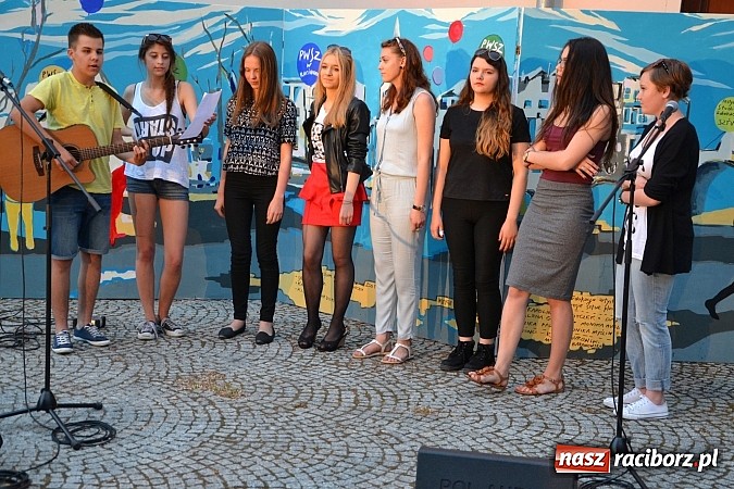 Zdjęcie w galerii na portalu naszraciborz.pl: Festiwalowe Jam Session oraz Międzynarodowe Warsztaty, czyli IV Festiwal Piosenki Europejskiej – Racibórz 2015 wiadomości z regionu