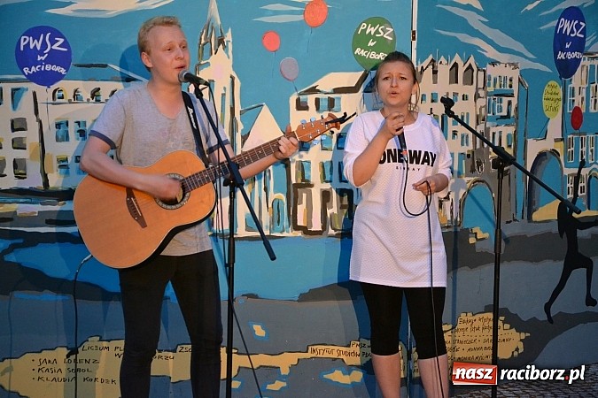 Zdjęcie w galerii na portalu naszraciborz.pl: Festiwalowe Jam Session oraz Międzynarodowe Warsztaty, czyli IV Festiwal Piosenki Europejskiej – Racibórz 2015 wiadomości z regionu