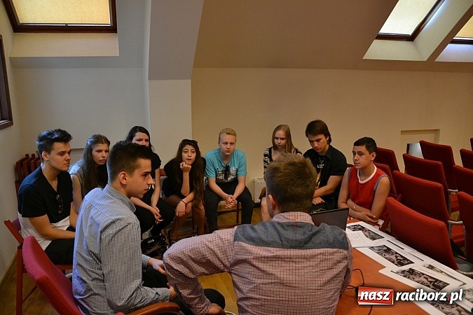 Zdjęcie w galerii na portalu naszraciborz.pl: Festiwalowe Jam Session oraz Międzynarodowe Warsztaty, czyli IV Festiwal Piosenki Europejskiej – Racibórz 2015 wiadomości z regionu