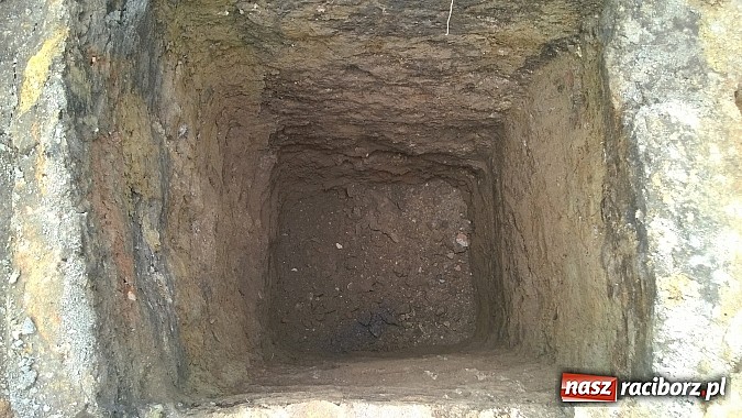 Zdjęcie w galerii na portalu naszraciborz.pl: Archeolodzy znajdują kolejne pochówki przy kościele św. Jakuba wiadomości z regionu