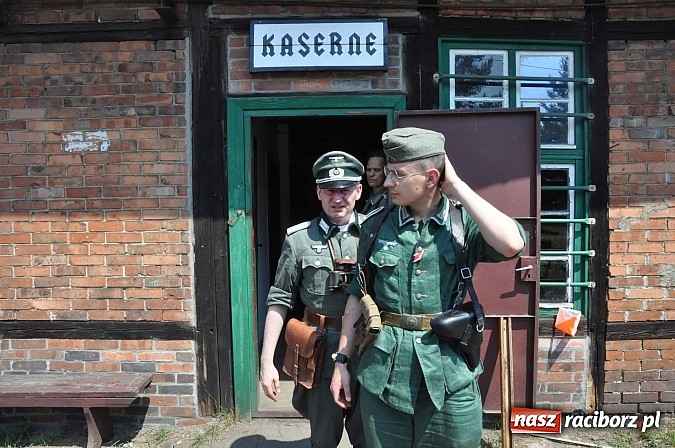 Zdjęcie w galerii na portalu naszraciborz.pl: Industriada 2015 na stacji w Rudach - upał nie przegonił turystów  wiadomości z regionu