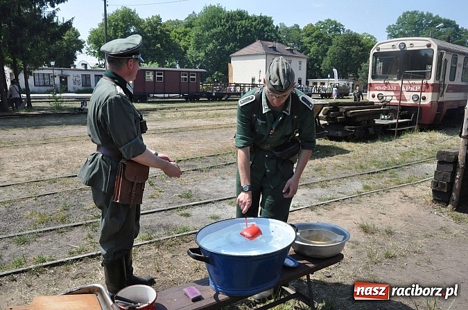 Zdjęcie w galerii na portalu naszraciborz.pl: Industriada 2015 na stacji w Rudach - upał nie przegonił turystów  wiadomości z regionu