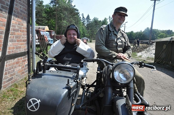 Zdjęcie w galerii na portalu naszraciborz.pl: Industriada 2015 na stacji w Rudach - upał nie przegonił turystów  wiadomości z regionu