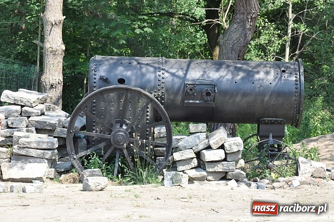 Zdjęcie w galerii na portalu naszraciborz.pl: Industriada 2015 na stacji w Rudach - upał nie przegonił turystów  wiadomości z regionu