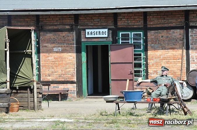 Zdjęcie w galerii na portalu naszraciborz.pl: Industriada 2015 na stacji w Rudach - upał nie przegonił turystów  wiadomości z regionu