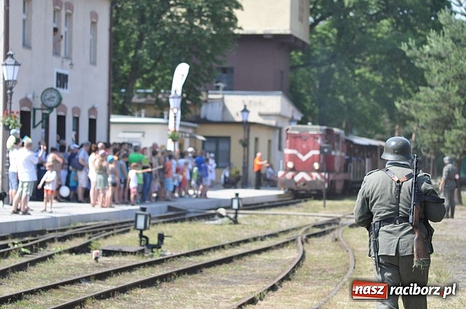 Zdjęcie w galerii na portalu naszraciborz.pl: Industriada 2015 na stacji w Rudach - upał nie przegonił turystów  wiadomości z regionu