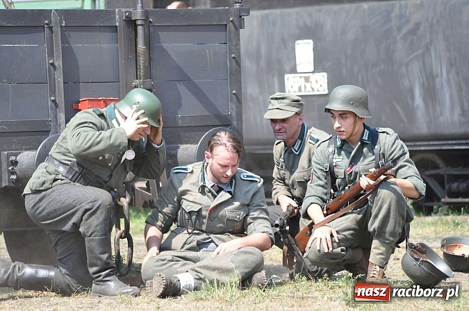 Zdjęcie w galerii na portalu naszraciborz.pl: Industriada 2015 na stacji w Rudach - upał nie przegonił turystów  wiadomości z regionu