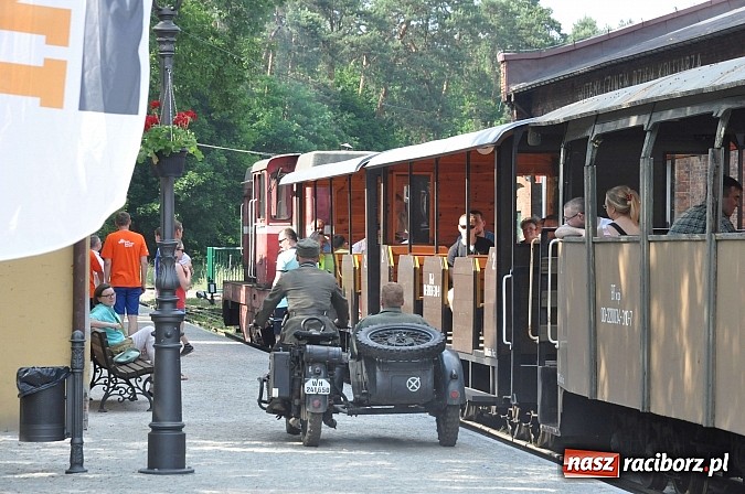 Zdjęcie w galerii na portalu naszraciborz.pl: Industriada 2015 na stacji w Rudach - upał nie przegonił turystów  wiadomości z regionu