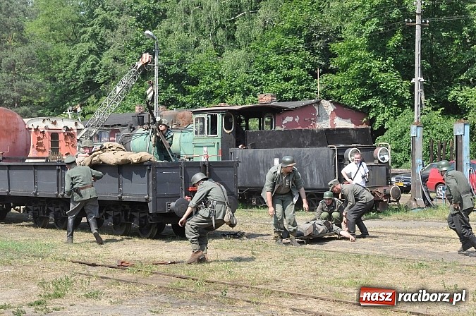 Zdjęcie w galerii na portalu naszraciborz.pl: Bombardowanie stacji kolejowej Gross Rauden  wiadomości z regionu