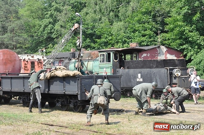 Zdjęcie w galerii na portalu naszraciborz.pl: Bombardowanie stacji kolejowej Gross Rauden  wiadomości z regionu