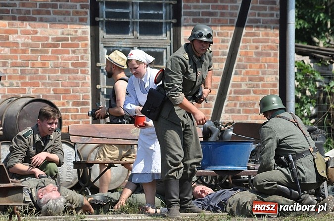 Zdjęcie w galerii na portalu naszraciborz.pl: Bombardowanie stacji kolejowej Gross Rauden  wiadomości z regionu