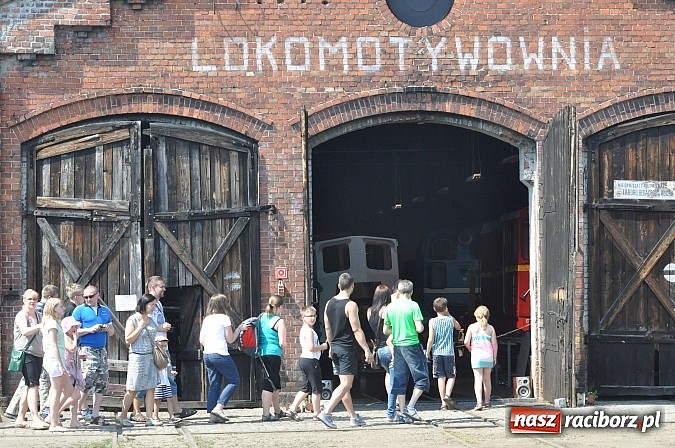 Zdjęcie w galerii na portalu naszraciborz.pl: Bombardowanie stacji kolejowej Gross Rauden  wiadomości z regionu