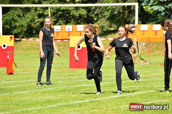 Zdjęcie w galerii na portalu naszraciborz.pl: Strzybnik, Brzeźnica, Gamów i Sławików najlepsze w poszczególnych grupach na gminnych zawodach strażackich wiadomości z regionu