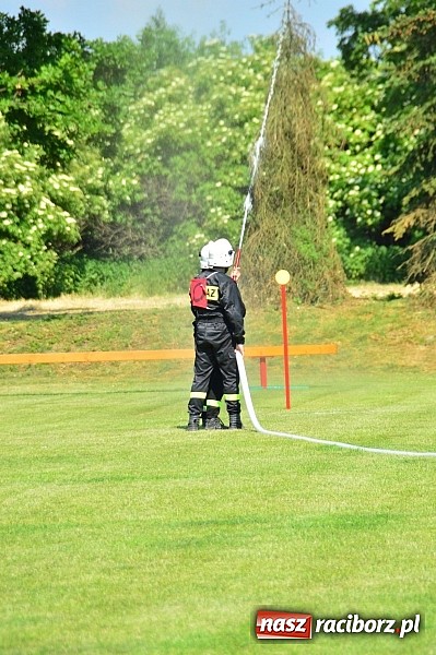 Zdjęcie w galerii na portalu naszraciborz.pl: Strzybnik, Brzeźnica, Gamów i Sławików najlepsze w poszczególnych grupach na gminnych zawodach strażackich wiadomości z regionu