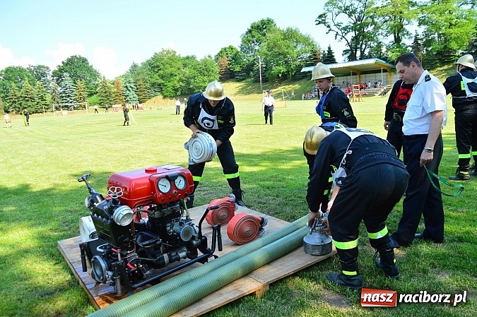 Zdjęcie w galerii na portalu naszraciborz.pl: Strzybnik, Brzeźnica, Gamów i Sławików najlepsze w poszczególnych grupach na gminnych zawodach strażackich wiadomości z regionu