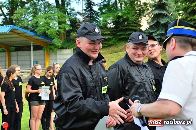 Zdjęcie w galerii na portalu naszraciborz.pl: Strzybnik, Brzeźnica, Gamów i Sławików najlepsze w poszczególnych grupach na gminnych zawodach strażackich wiadomości z regionu