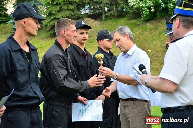 Zdjęcie w galerii na portalu naszraciborz.pl: Strzybnik, Brzeźnica, Gamów i Sławików najlepsze w poszczególnych grupach na gminnych zawodach strażackich wiadomości z regionu