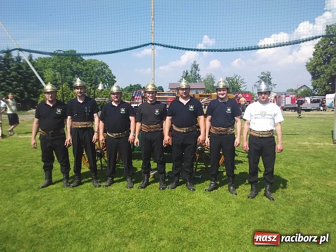 Zdjęcie w galerii na portalu naszraciborz.pl: Strażacy z Bieńkowic na podium w Łanach wiadomości z regionu