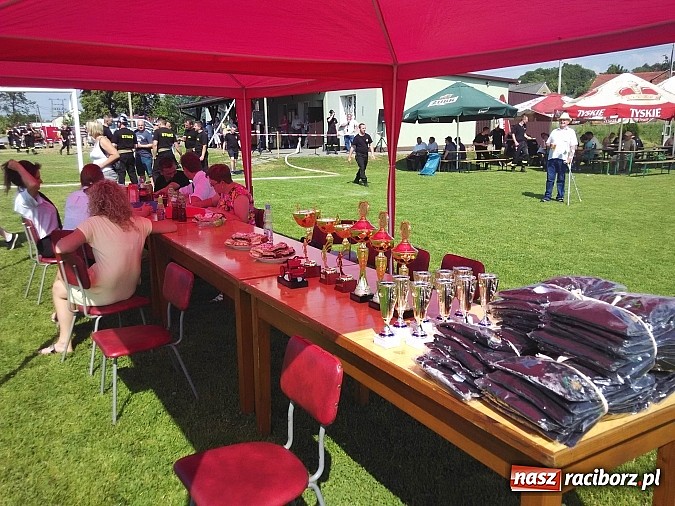 Zdjęcie w galerii na portalu naszraciborz.pl: Strażacy z Bieńkowic na podium w Łanach wiadomości z regionu