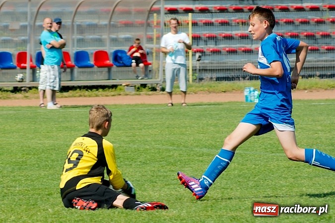 Zdjęcie w galerii na portalu naszraciborz.pl: Młodziki Unii bezlitosne dla Świerklan. Awans dla raciborzan! wiadomości z regionu
