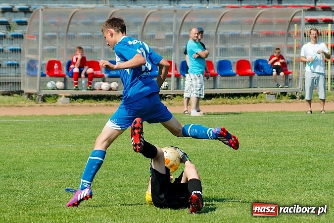 Zdjęcie w galerii na portalu naszraciborz.pl: Młodziki Unii bezlitosne dla Świerklan. Awans dla raciborzan! wiadomości z regionu