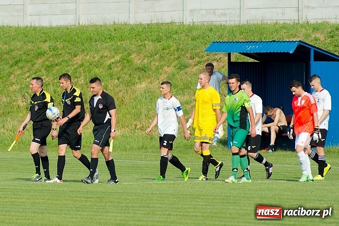 Zdjęcie w galerii na portalu naszraciborz.pl: Dziewięć goli w Bukowie. Gamów żegna się z A klasą! wiadomości z regionu