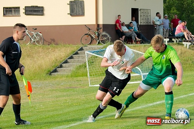 Zdjęcie w galerii na portalu naszraciborz.pl: Dziewięć goli w Bukowie. Gamów żegna się z A klasą! wiadomości z regionu
