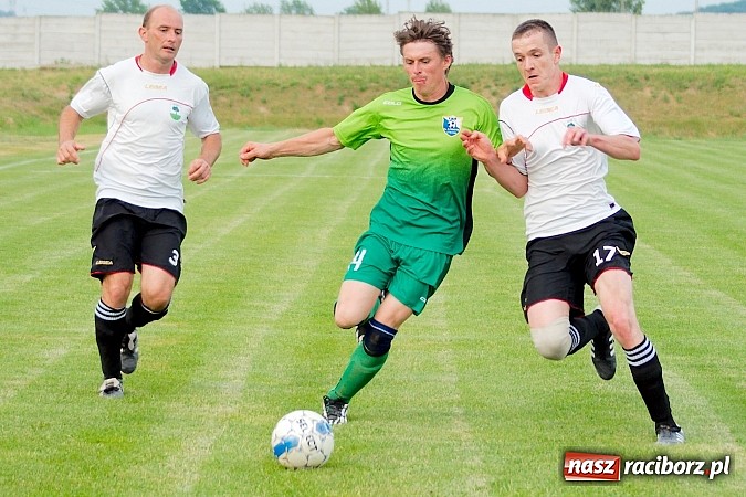 Zdjęcie w galerii na portalu naszraciborz.pl: Dziewięć goli w Bukowie. Gamów żegna się z A klasą! wiadomości z regionu