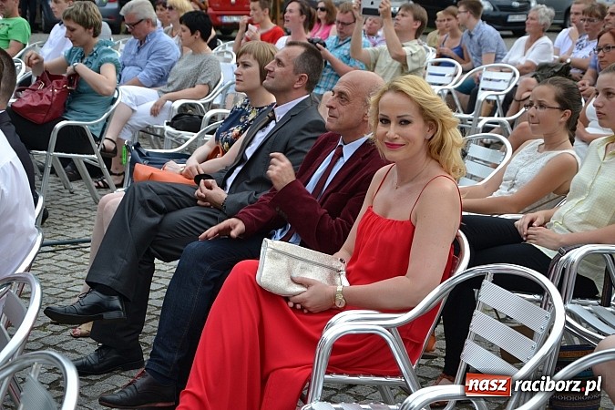 Zdjęcie w galerii na portalu naszraciborz.pl: IV Festiwal Piosenki Europejskiej – Racibórz 2015 za nami  wiadomości z regionu