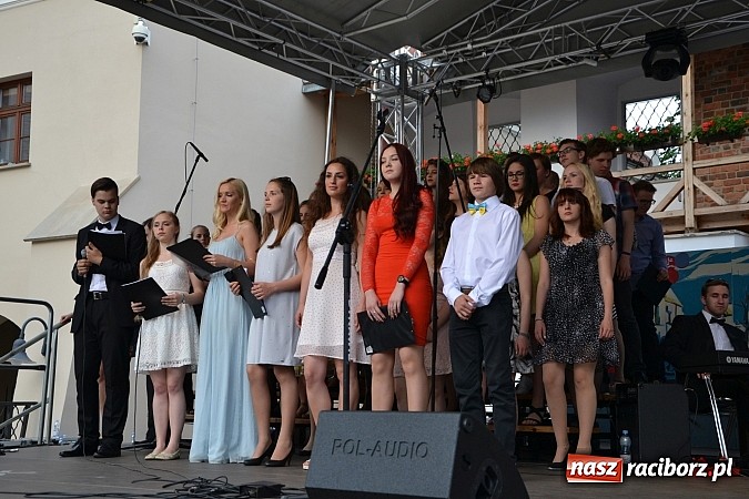 Zdjęcie w galerii na portalu naszraciborz.pl: IV Festiwal Piosenki Europejskiej – Racibórz 2015 za nami  wiadomości z regionu