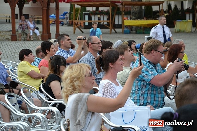 Zdjęcie w galerii na portalu naszraciborz.pl: IV Festiwal Piosenki Europejskiej – Racibórz 2015 za nami  wiadomości z regionu