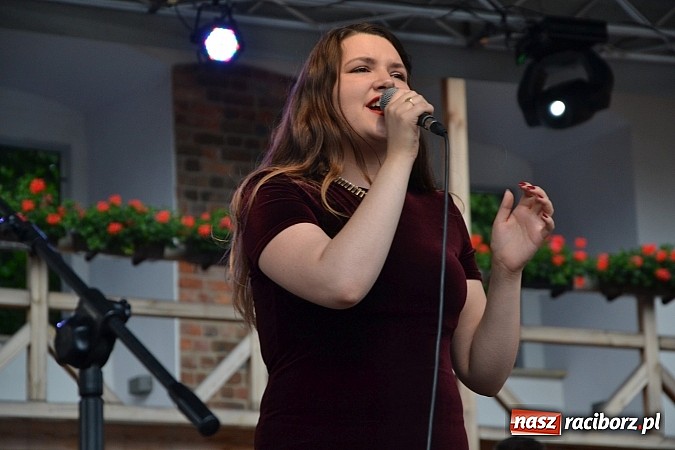 Zdjęcie w galerii na portalu naszraciborz.pl: IV Festiwal Piosenki Europejskiej – Racibórz 2015 za nami  wiadomości z regionu