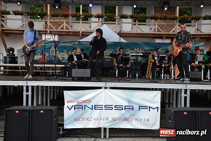 Zdjęcie w galerii na portalu naszraciborz.pl: IV Festiwal Piosenki Europejskiej – Racibórz 2015 za nami  wiadomości z regionu