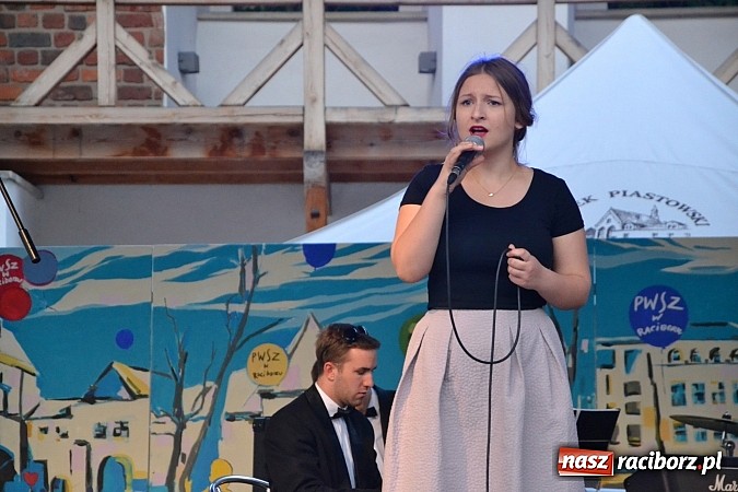 Zdjęcie w galerii na portalu naszraciborz.pl: IV Festiwal Piosenki Europejskiej – Racibórz 2015 za nami  wiadomości z regionu