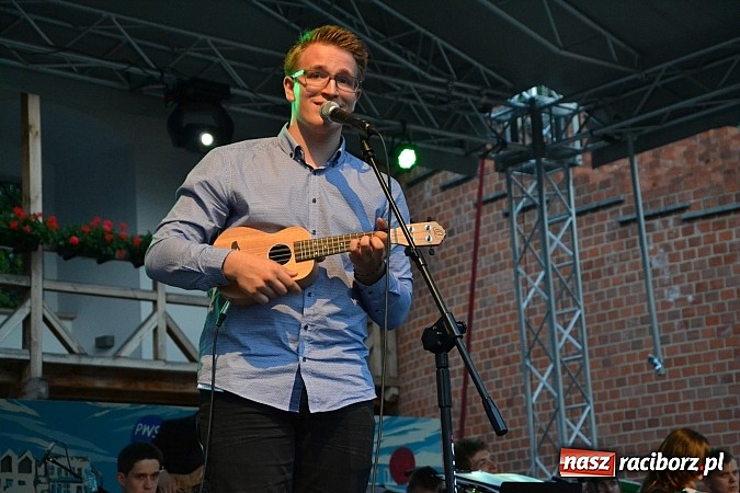 Zdjęcie w galerii na portalu naszraciborz.pl: IV Festiwal Piosenki Europejskiej – Racibórz 2015 za nami  wiadomości z regionu