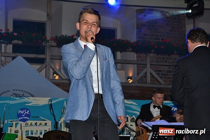 Zdjęcie w galerii na portalu naszraciborz.pl: IV Festiwal Piosenki Europejskiej – Racibórz 2015 za nami  wiadomości z regionu