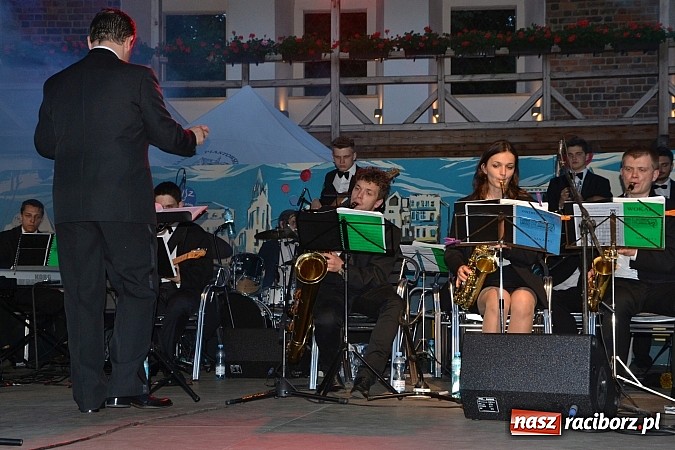 Zdjęcie w galerii na portalu naszraciborz.pl: IV Festiwal Piosenki Europejskiej – Racibórz 2015 za nami  wiadomości z regionu