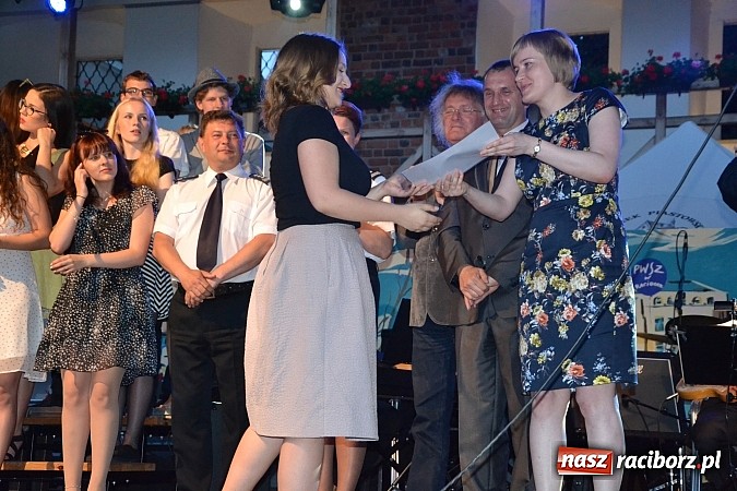 Zdjęcie w galerii na portalu naszraciborz.pl: IV Festiwal Piosenki Europejskiej – Racibórz 2015 za nami  wiadomości z regionu