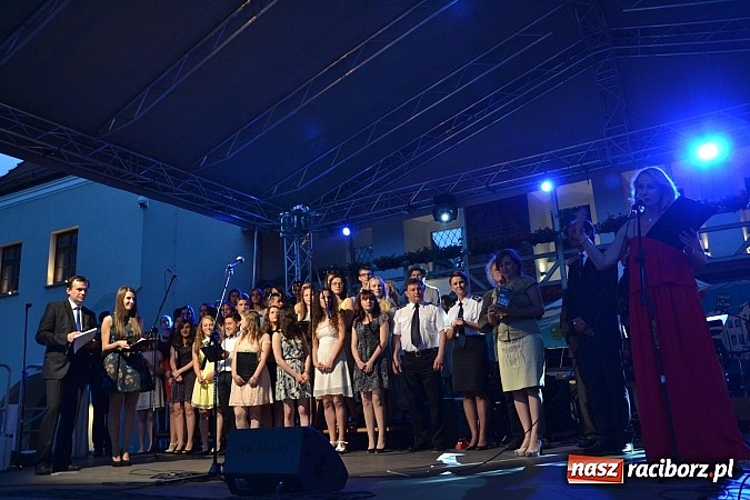 Zdjęcie w galerii na portalu naszraciborz.pl: IV Festiwal Piosenki Europejskiej – Racibórz 2015 za nami  wiadomości z regionu