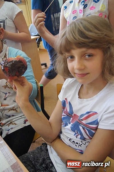 Zdjęcie w galerii na portalu naszraciborz.pl: Święto jabłka w SP-4 wiadomości z regionu