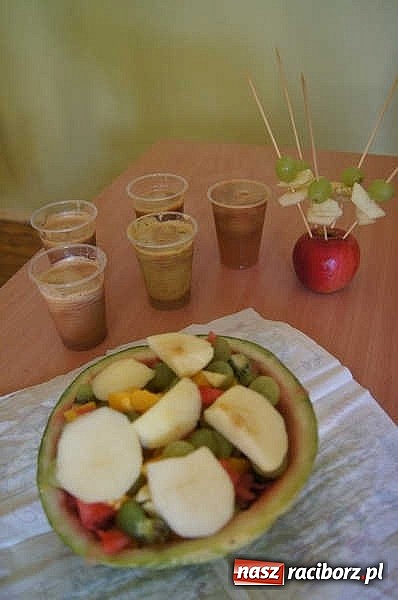 Zdjęcie w galerii na portalu naszraciborz.pl: Święto jabłka w SP-4 wiadomości z regionu