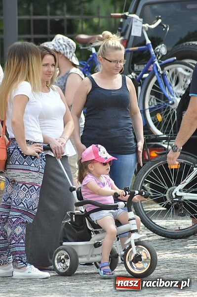 Zdjęcie w galerii na portalu naszraciborz.pl: Połączmy to elegancko, czyli 7. Raciborska Masa Krytyczna z rekordem wiadomości z regionu