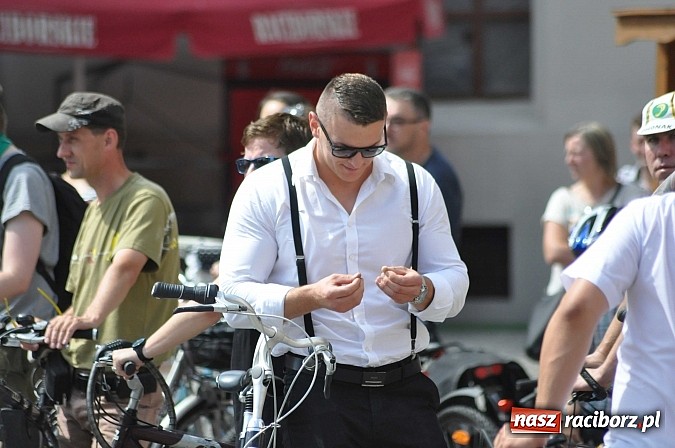 Zdjęcie w galerii na portalu naszraciborz.pl: Połączmy to elegancko, czyli 7. Raciborska Masa Krytyczna z rekordem wiadomości z regionu