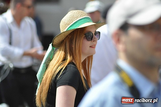 Zdjęcie w galerii na portalu naszraciborz.pl: Połączmy to elegancko, czyli 7. Raciborska Masa Krytyczna z rekordem wiadomości z regionu