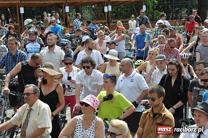 Zdjęcie w galerii na portalu naszraciborz.pl: Połączmy to elegancko, czyli 7. Raciborska Masa Krytyczna z rekordem wiadomości z regionu