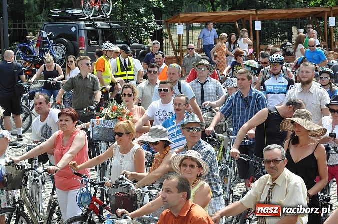 Zdjęcie w galerii na portalu naszraciborz.pl: Połączmy to elegancko, czyli 7. Raciborska Masa Krytyczna z rekordem wiadomości z regionu