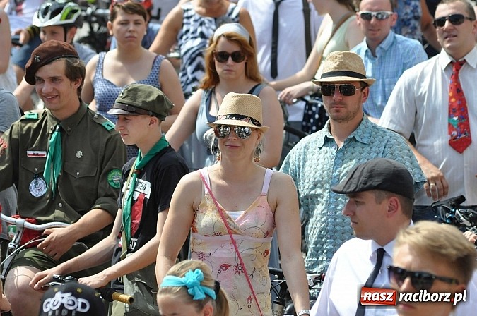 Zdjęcie w galerii na portalu naszraciborz.pl: Połączmy to elegancko, czyli 7. Raciborska Masa Krytyczna z rekordem wiadomości z regionu