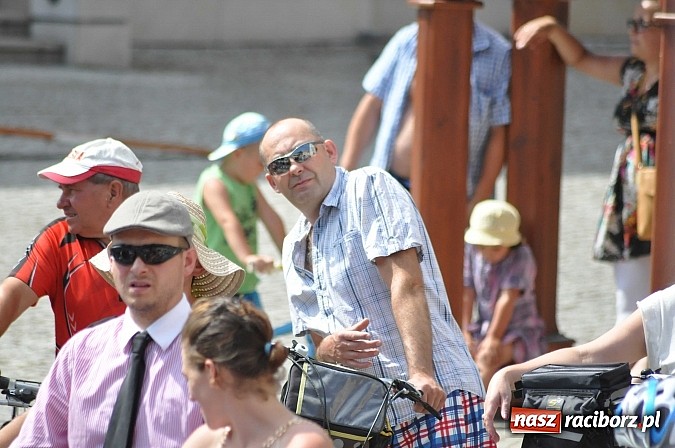 Zdjęcie w galerii na portalu naszraciborz.pl: Połączmy to elegancko, czyli 7. Raciborska Masa Krytyczna z rekordem wiadomości z regionu