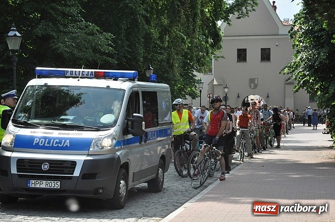 Zdjęcie w galerii na portalu naszraciborz.pl: Połączmy to elegancko, czyli 7. Raciborska Masa Krytyczna z rekordem wiadomości z regionu